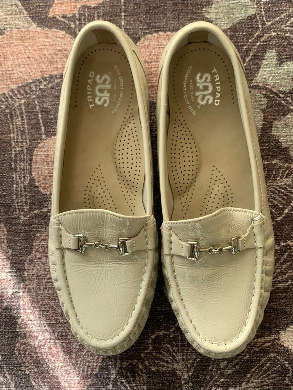 SAS Tripad Loafers Women's Size 8.5 W Cream Leather Slip-On Casual Sophisticate